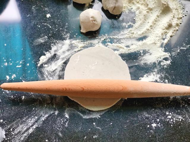 韭黄和蒜黄有什么区别怎么区分，留言说分不清韭黄蒜黄的朋友看过来