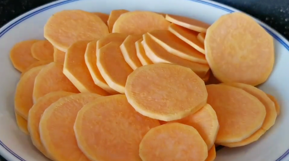 圖片[2]-【紅薯芝麻千層餅】做法步驟圖 柔軟多層 孩子特愛吃-起舞食譜網(wǎng)