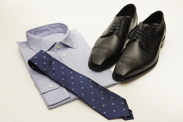 免烫衬衫的优缺点，免烫衬衫和普通衬衫的区别（专为商务人士上新的8款免烫衬衫）