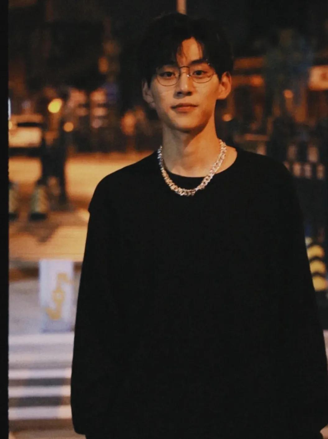 陈鹤一陈泽宇抖音图片陈思宇陈鹤一抖音男网红你最pick谁图片