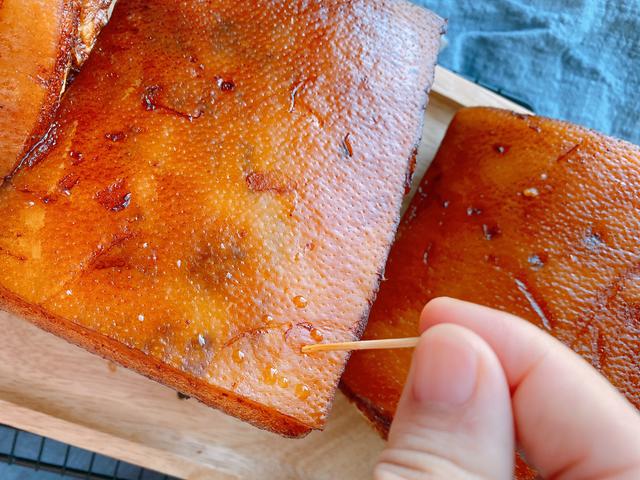 炸虎皮肉怎么起泡，炸虎皮肉怎么起泡沫（过年炸扣肉总失败也不起泡）