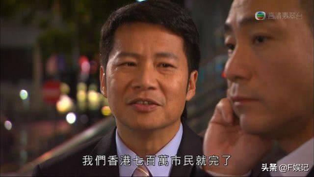 张学友的《有个人》 歌词，张学友的《有个人》（现实却每年都手写充满爱的卡片给太太）