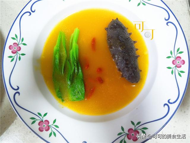 海参汤怎么做最简单又好吃，金汤海参不一定非要在饭店吃
