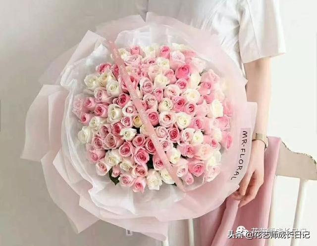 玫瑰花的寓意和花语，香槟色玫瑰（香槟色玫瑰代表什么）