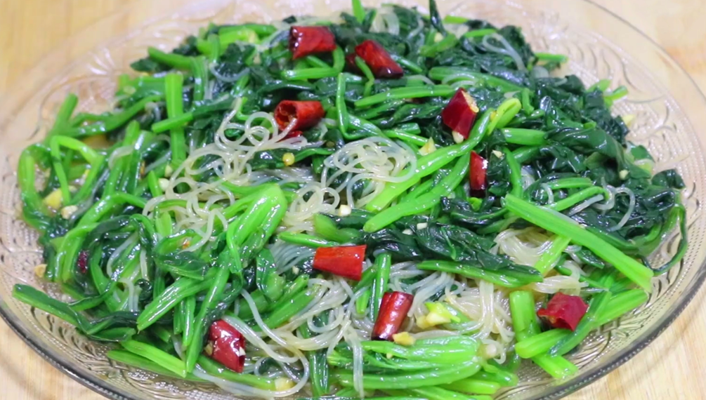 圖片[1]-【涼拌菠菜】做法步驟圖 3分鐘學會 上桌開胃又下飯-起舞食譜網