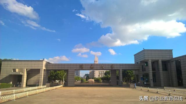 海南最差的一本大学名单，2021年海南省内一本院校排名（海南省的大学排行榜）