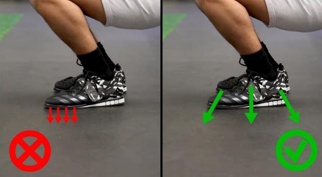 深蹲对膝盖有伤害吗，深蹲对膝盖有没有伤害（4个容易造成膝关节不适的深蹲错误）