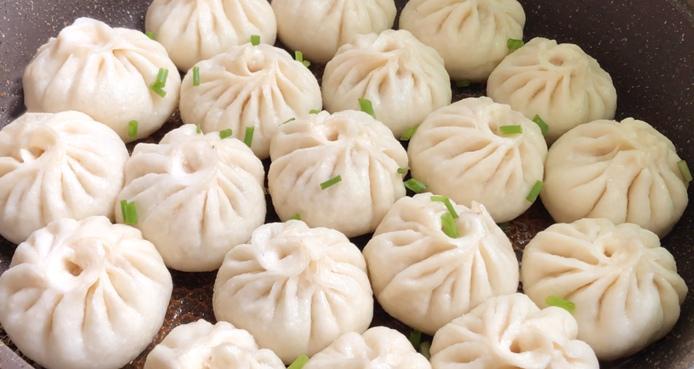 【生煎包】做法步骤图 外皮酥脆里面松软 连吃5个不够-起舞食谱网