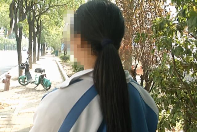 初中生适合什么发型男生，适合14岁中学生男发型（初中生“发型标准”出炉）