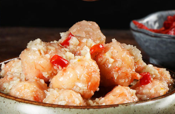 如何制作好吃滑嫩的虾滑，如何制作好吃滑嫩的虾滑窍门（蒜蓉虾滑鲜嫩Q弹）