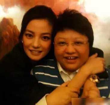 韩红谈赵薇拉赞助，一声“妈妈”真没有叫错