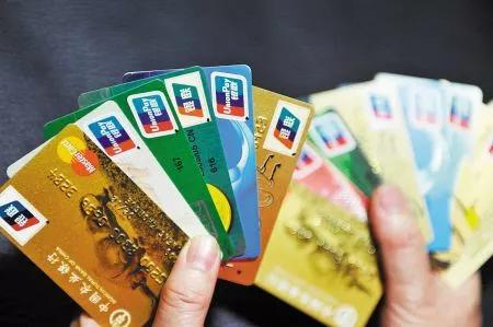 定期存单丢失不知账号和日期怎么办，定期存款单丢失了,不记得账号咋办（在银行怎么挂失）