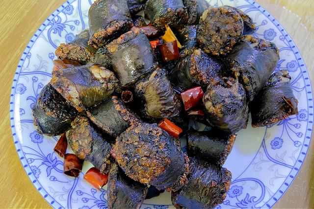 癞蛤蟆怎么吃，癞蛤蟆怎么吃到天鹅肉（有一道是“土豆炖蛤蟆”）