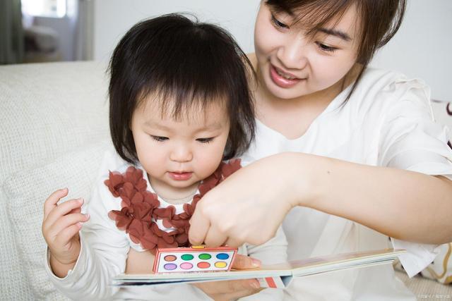 宝贝成长记录句子，宝贝成长记录句子幼儿园（朋友圈晒女儿长大的说说）