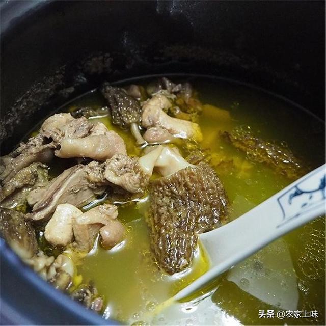 教你做好吃的羊肚湯,羊肚怎麼做好吃呢(甘蔗羊肚湯營養美味)