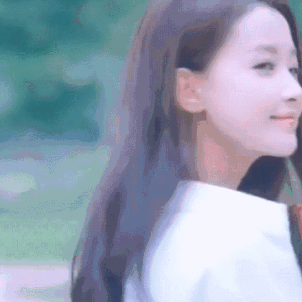 李沁和孙怡的对比照，李沁孙怡迷之撞脸（孙怡和李沁的长相区别到底在哪）