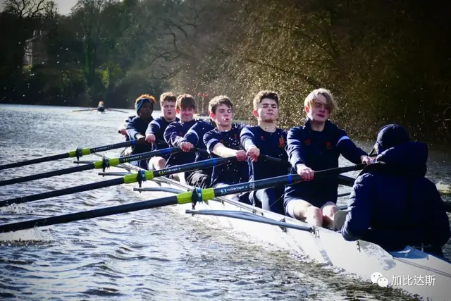 赛艇运动起源于哪个国家，赛艇运动起源于哪个国家（在英国私立中学是如何传承的）
