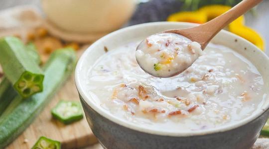 走饭是什么意思，走饭什么意思（你要追在屁股后面一口一口喂了）