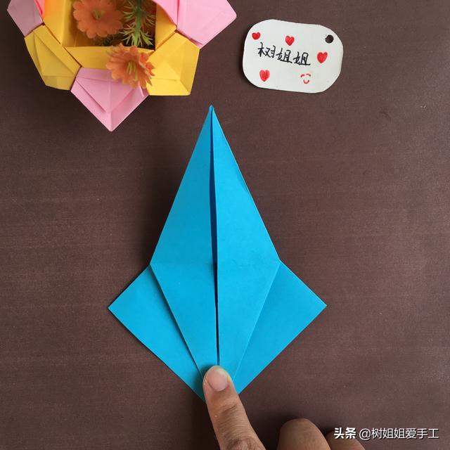 折纸双菱形教程，折纸双菱形教程简单（既简单又好看的菱形八角之花的制作方法）