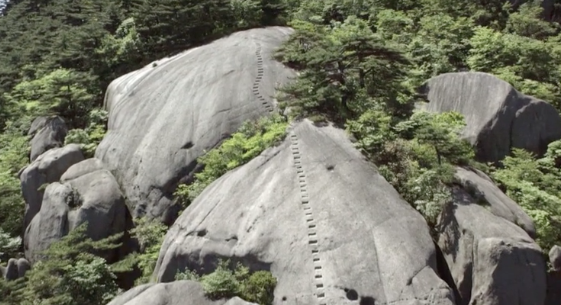 回顾一下黄山之旅，它经历怎样一番探索之旅