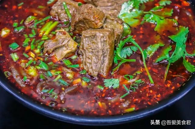 重庆酸辣粉的做法，重庆酸辣粉的做法及配方（为了开店特意在重庆买了三套酸辣粉配方）