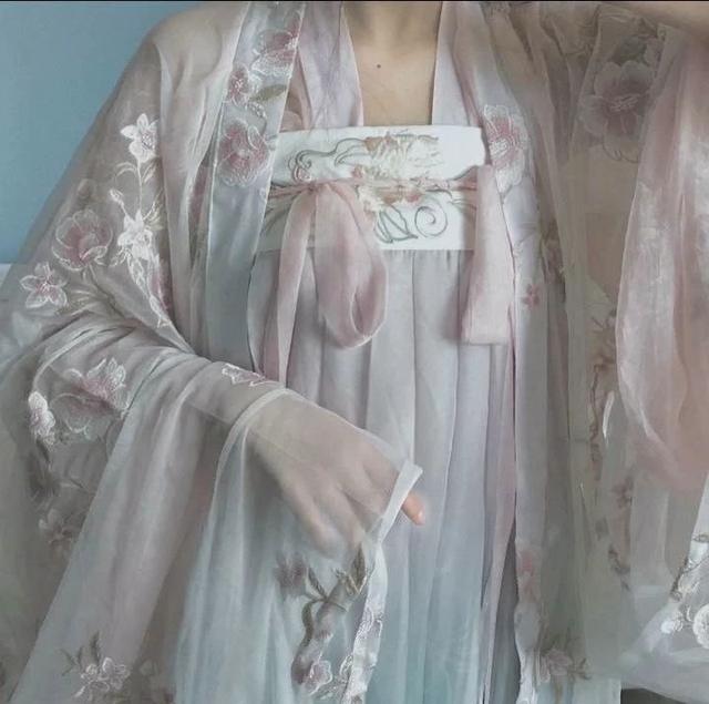 女生下半身头像，小姐姐下半身系列头像微信（女生部位头像，汉服小姐姐头像）