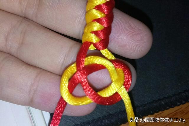 金刚结手链编法图解，金刚结编手链的方法图解教程（金刚结手链编法）
