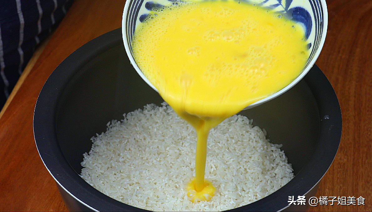 圖片[3]-【彩蔬蛋香米飯】做法步驟圖 色香味俱全 全家人都愛(ài)-起舞食譜網(wǎng)