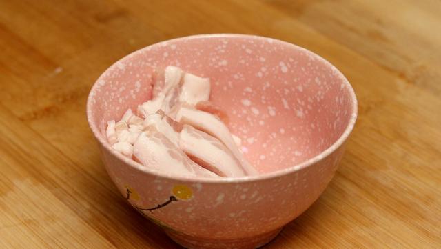 小白菜炖豆腐，大厨教你3个小窍门