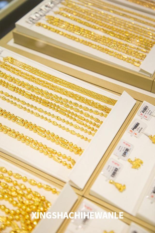 小天才z1s和z5的区别，小天才z5和z5（吃喝玩乐购5折起一网打尽）