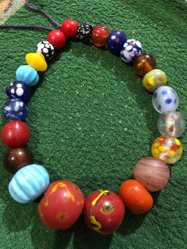 如何分辨老琉璃珠的真假,拒马河老琉璃珠(各式老琉璃珠珠)