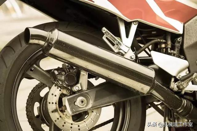 雅马哈FZR250摩托车的资料，性能和缺点（四冲仿赛Yamaha）