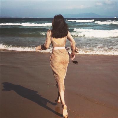 高冷禁欲系御姐女头像，高冷御姐范女神头像（御姐范微信霸气的女生背影头像）