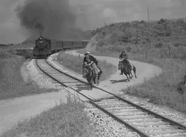 游击队之歌指挥，游击队歌简谱（曾任铁道游击队最后一任政委）