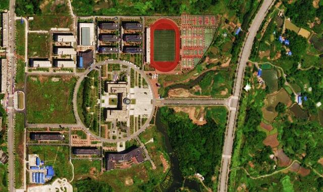 重庆科技职业学院双桥校区，重庆科技职业学院地址在哪里（卫星航拍重庆大足5所大学）
