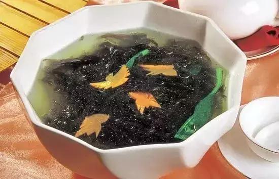 请问清炸小扒皮鱼的做法，炸小剥皮鱼的做法大全（今后再也不怕不认识海鲜了）