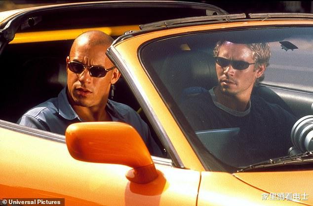 保罗沃克到底死了没，保罗沃克到底死没死（戏中女友也对他念念不忘）