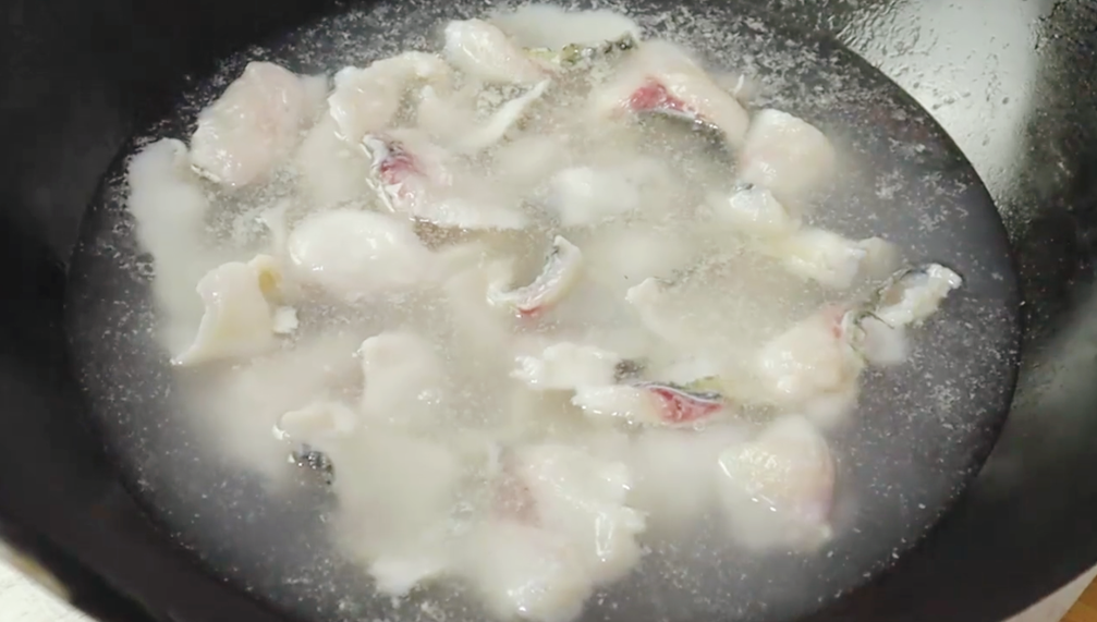 圖片[4]-【口水魚】做法步驟圖 比酸菜魚好吃多了 越吃越過癮-起舞食譜網(wǎng)