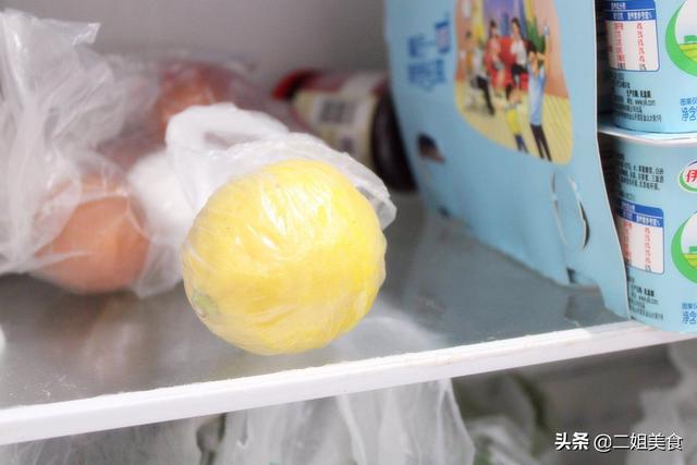 青柠檬怎么保存，新鲜柠檬怎么腌制保存（原来保存柠檬这么简单）
