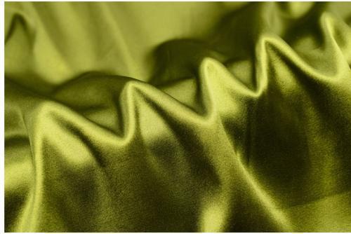 真丝怎么清洗，怎么清洗真丝衣服上的油渍（用一种家家有的清洁剂）