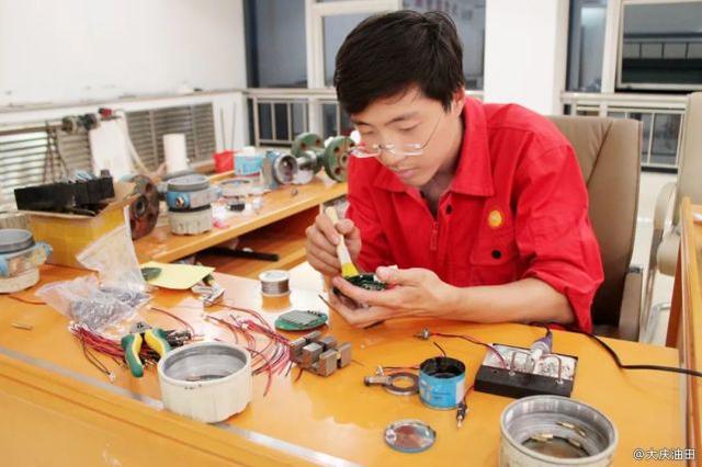 带油的成语有哪些，带油的成语有哪些成语（大庆石油人讲起成语来“油”点厉害）