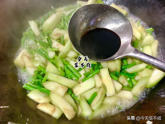 大锅菜菜谱大全食堂实用，小学食堂大锅菜经典菜谱（推荐两款食堂大锅菜）