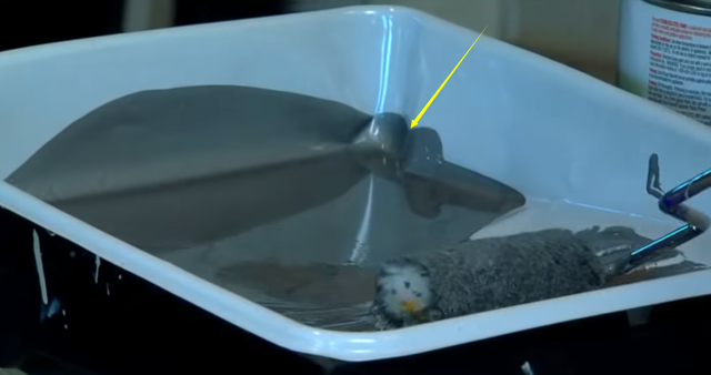 旧冰箱怎么处理，想换冰箱旧冰箱怎么处理（把旧冰箱擦干净外面上层漆）