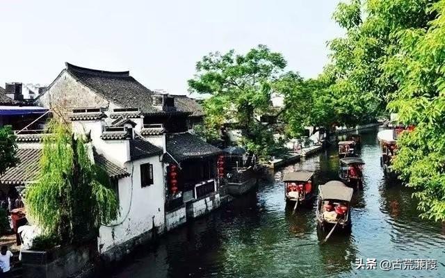 葱茏和葱笼的区别，茏苁（风月葱茏记忆暖）