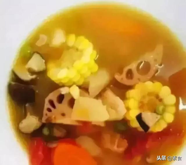 莲藕煲素汤配什么，怎样煲莲藕素汤（萝卜莲藕素汤）