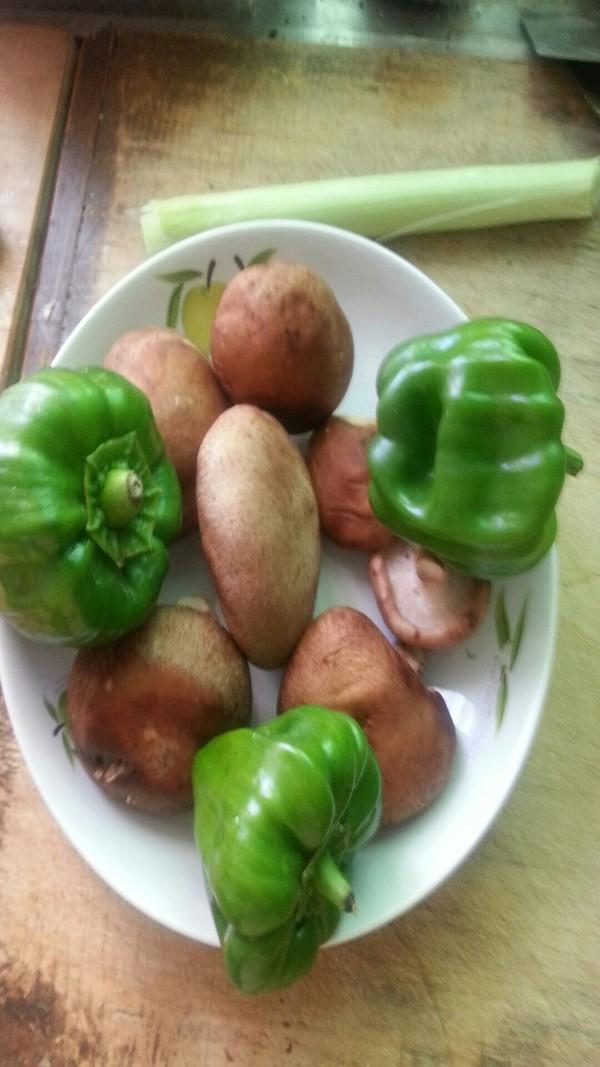 油煎香菇怎么做，爆炒香菇