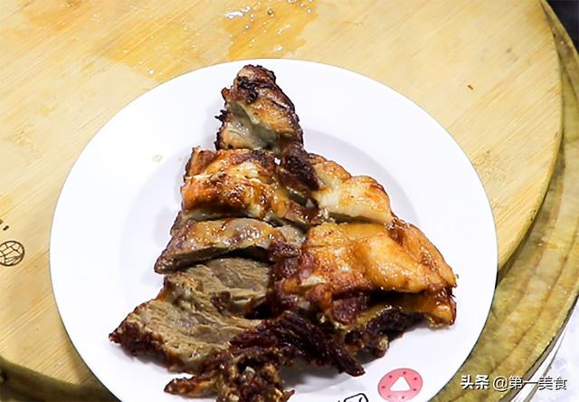 先炖后炸羊排的做法，炸羊排之前要不要煮一煮（手撕羊排还能这样做）
