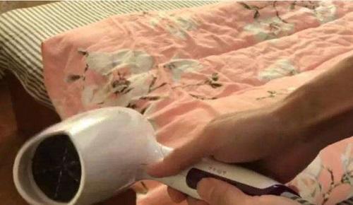 丝棉被脏了怎么洗，丝棉被脏了怎么清洗（别全洗了，用两招就能干干净净）