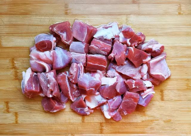 清水羊肉汤做法，清水羊肉片汤的做法（家常版清炖羊肉）