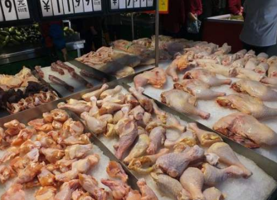 冻鸡边腿怎么做好吃，冷冻鸡边腿怎么做好吃（超市中的冻鸡腿到底从哪儿来的）